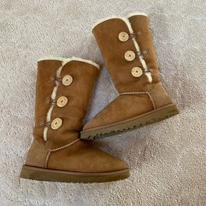 Tall Bailey Button Uggs